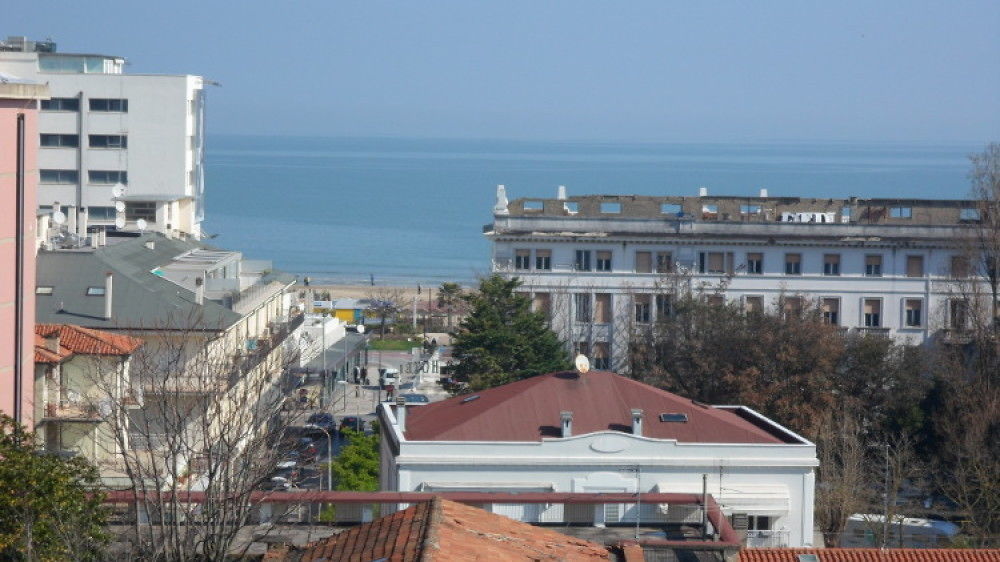 Hotel Zanarini In Centro A Риччоне Экстерьер фото